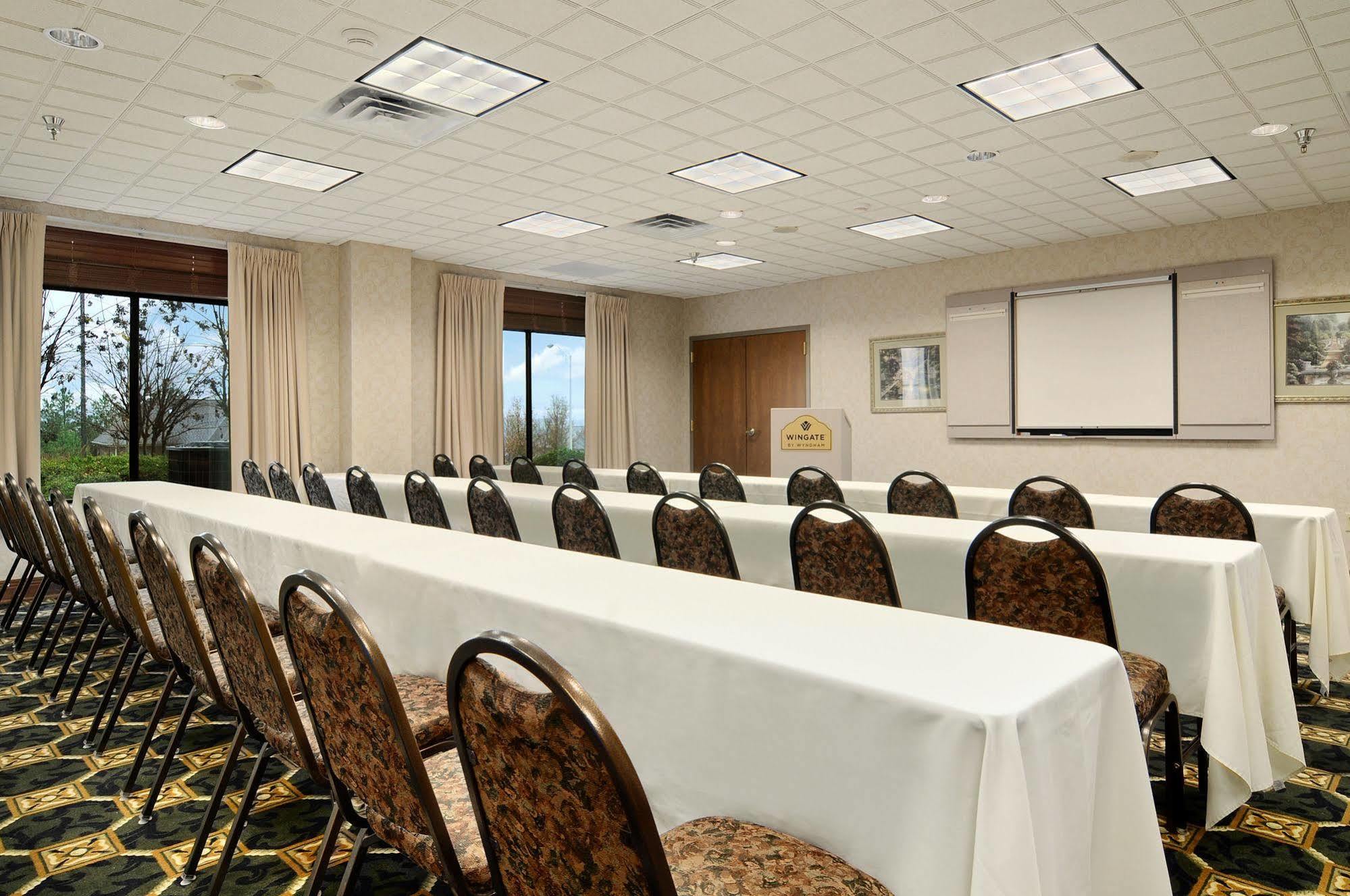 Holiday Inn Cleveland By Ihg Extérieur photo