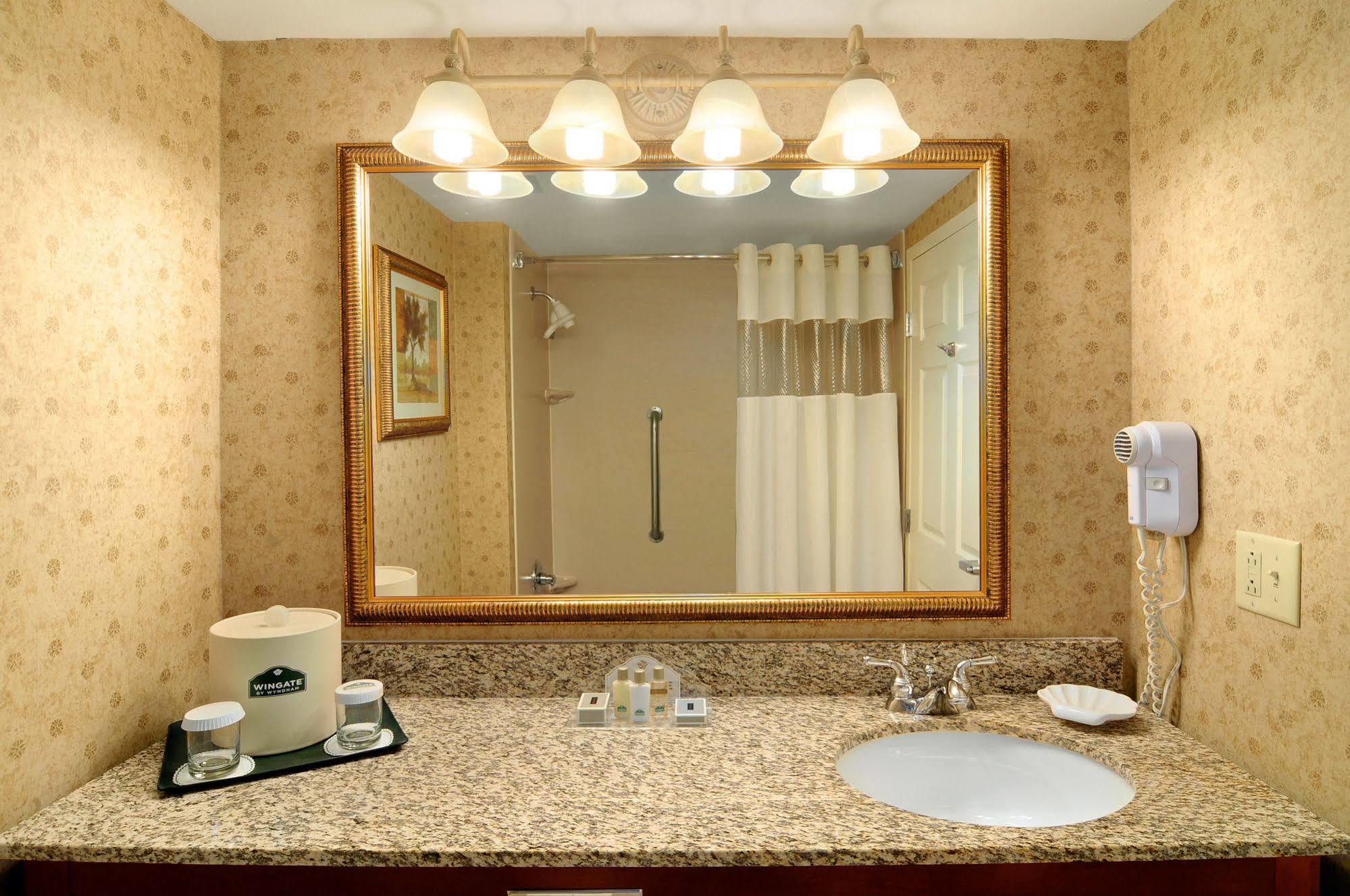 Holiday Inn Cleveland By Ihg Extérieur photo